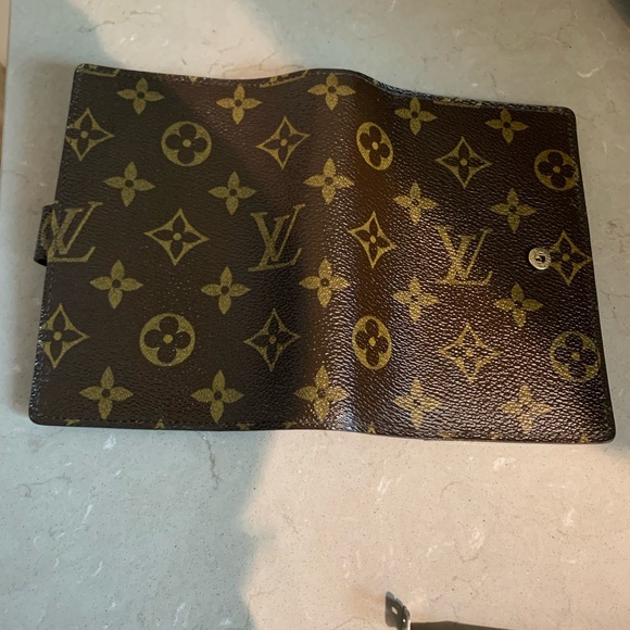 Louis Vuitton Authentic PM Agenda
Excellent used condition - Picture 8 of 14